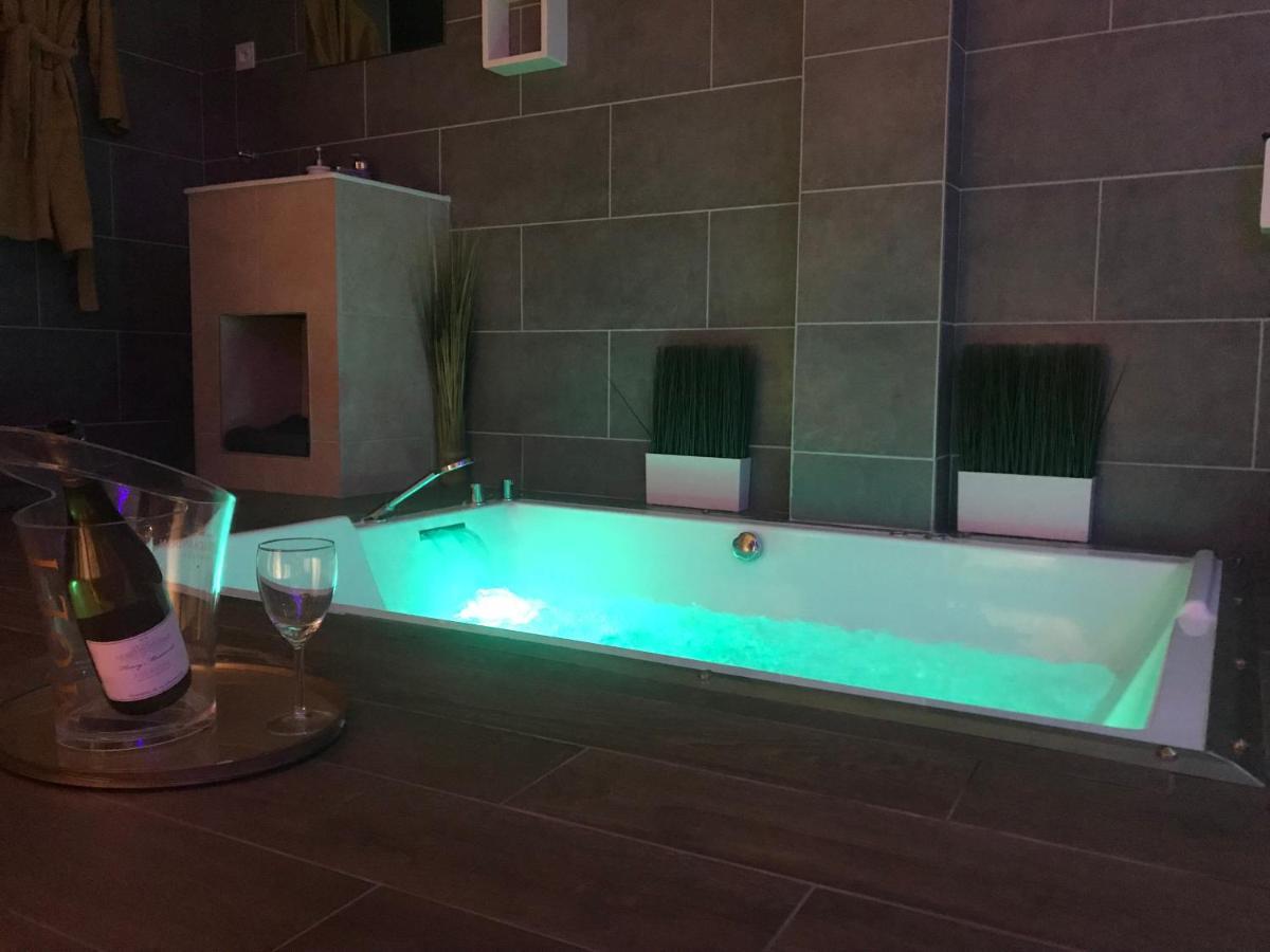 Chambre Avec Spa By Jordans Collection Dijon Bagian luar foto