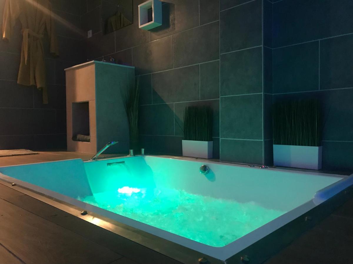 Chambre Avec Spa By Jordans Collection Dijon Bagian luar foto